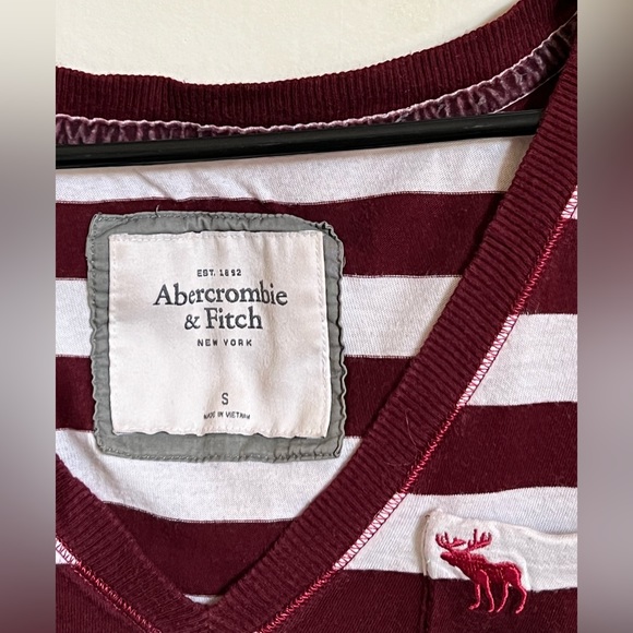 Abercrombie and Fitch Long Sleeve Striped Tee - Picture 2 of 3